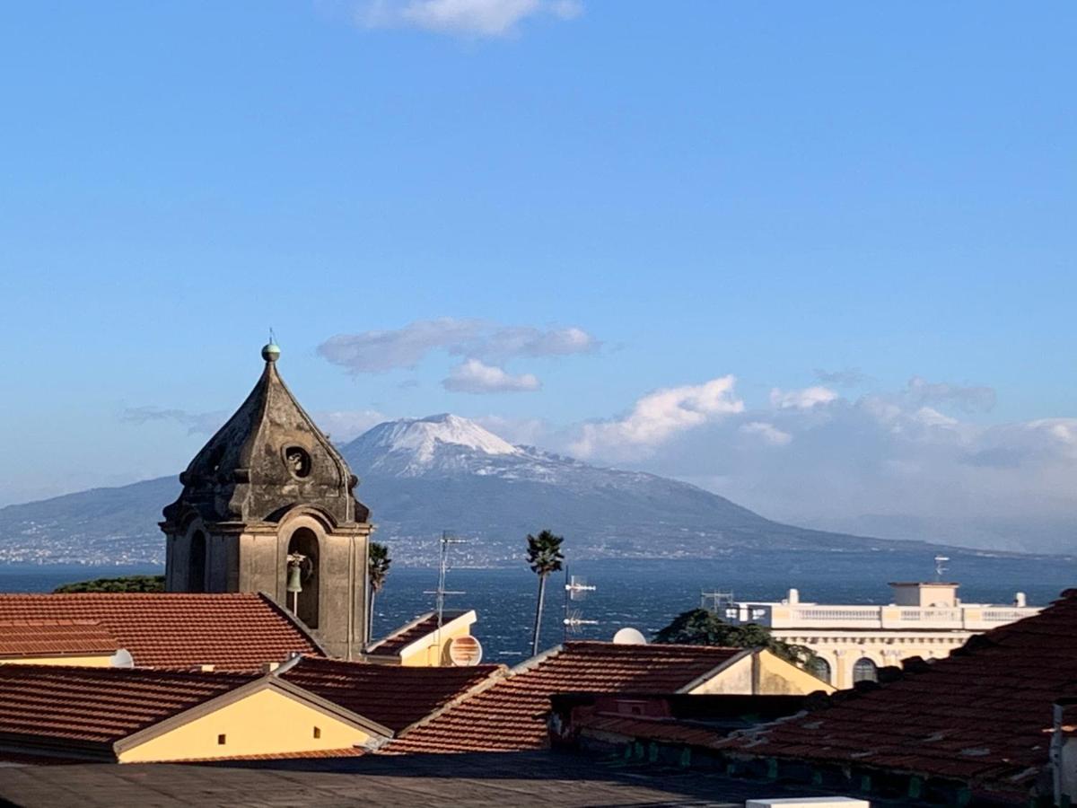 La Dimora Di Cornelia Aparthotel Sorrento Buitenkant foto