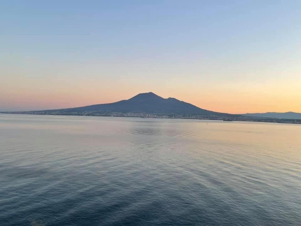 La Dimora Di Cornelia Aparthotel Sorrento Buitenkant foto