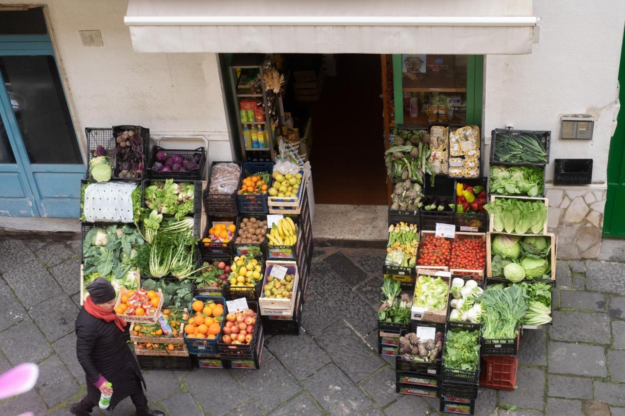 La Dimora Di Cornelia Aparthotel Sorrento Buitenkant foto